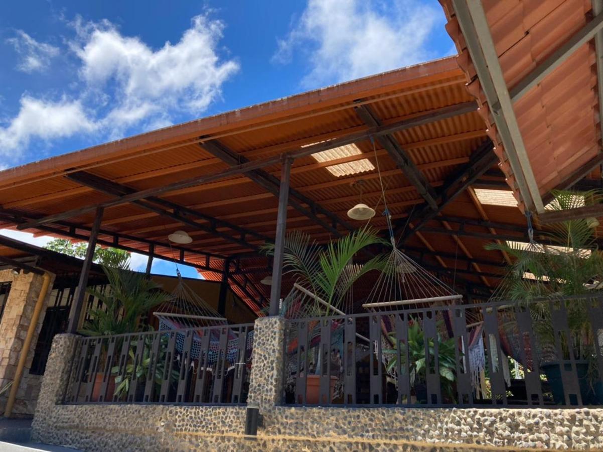 Cabinas Pura Vida B&B Tour Operator Drakes Bay 外观 照片