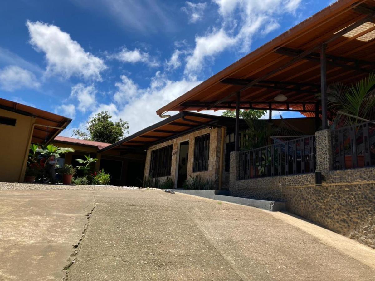 Cabinas Pura Vida B&B Tour Operator Drakes Bay 外观 照片