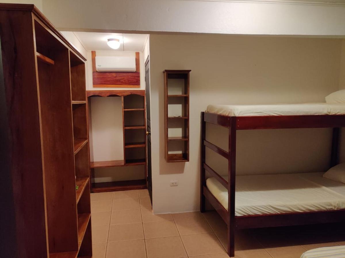 Cabinas Pura Vida B&B Tour Operator Drakes Bay 外观 照片