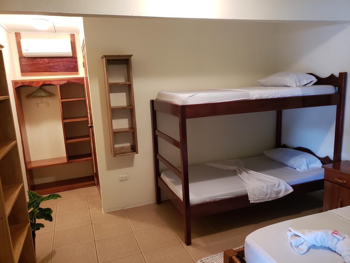 Cabinas Pura Vida B&B Tour Operator Drakes Bay 外观 照片
