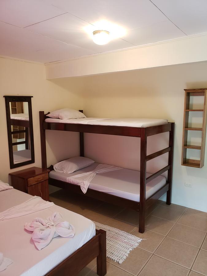 Cabinas Pura Vida B&B Tour Operator Drakes Bay 外观 照片