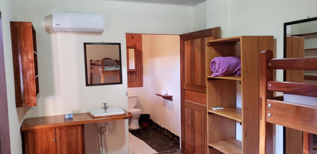 Cabinas Pura Vida B&B Tour Operator Drakes Bay 外观 照片